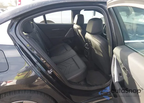 2024 BMW I5 Edrive40 z USA, uszkodzony, nr VIN WBY33FK08RCR92614